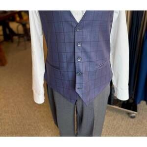 NEW PEERLESS men's check vest in navy